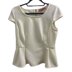 Elle size Medium peplum Top